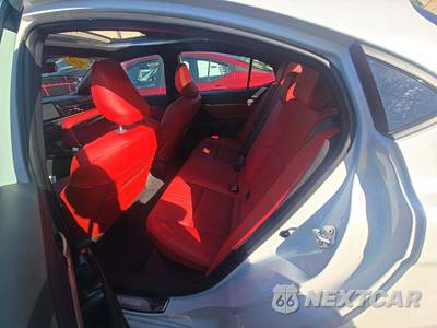 2026 Toyota Camry XSE - zdjęcie 13 z 20 - miniatura