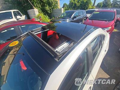 2026 Toyota Camry XSE - zdjęcie 12 z 20 - miniatura
