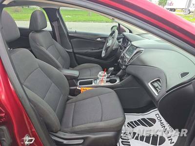 2017 Chevrolet Cruze LT Sedan 1SD - zdjęcie 15 z 22 - miniatura