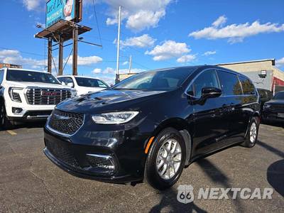 2025 Chrysler Pacifica Select 121.6" WB