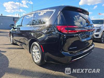 2025 Chrysler Pacifica Select 121.6" WB - zdjęcie 2 z 21 - miniatura