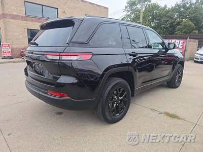 2025 Jeep Grand Cherokee Altitude - zdjęcie 3 z 20 - miniatura