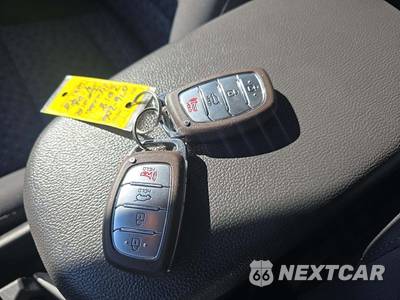 2018 Hyundai Ioniq Hybrid Blue - zdjęcie 8 z 21 - miniatura