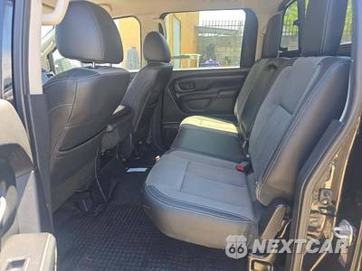 2021 Nissan TITAN S Crew Cab Short Bed - zdjęcie 13 z 37 - miniatura