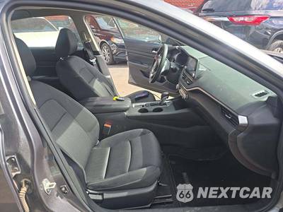 2020 Nissan Altima S - zdjęcie 18 z 21 - miniatura