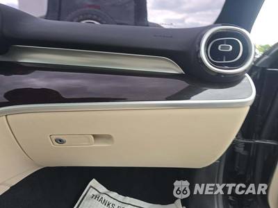 2023 Mercedes-Benz C 300 Sedan - zdjęcie 19 z 25 - miniatura
