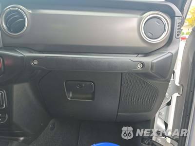 2022 Jeep Gladiator Rubicon Crew Cab Medium Bed - zdjęcie 19 z 21 - miniatura