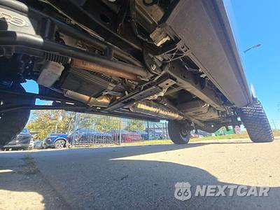 2024 Ford Super Duty F-250 Lariat Crew Cab Medium Bed - zdjęcie 7 z 21 - miniatura