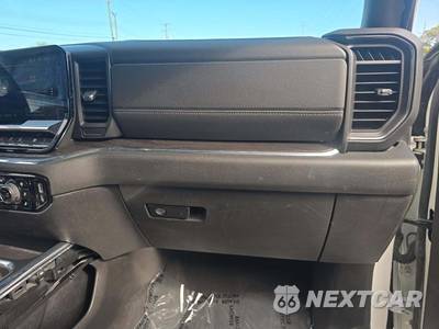 2023 Chevrolet Silverado 1500 LTZ Crew Cab Short Bed 1LZ - zdjęcie 19 z 24 - miniatura