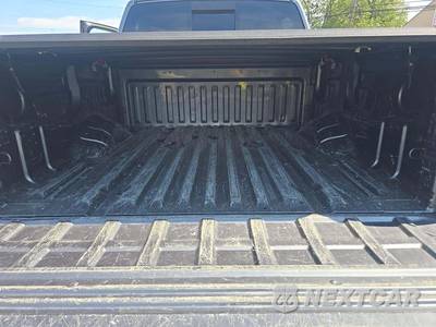 2017 Nissan TITAN SV Crew Cab Short Bed - zdjęcie 14 z 22 - miniatura