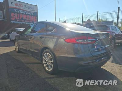 2019 Ford Fusion SE - zdjęcie 2 z 22 - miniatura