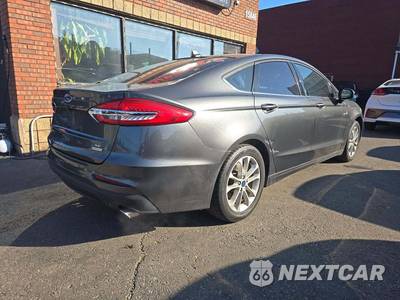 2019 Ford Fusion SE - zdjęcie 3 z 22 - miniatura