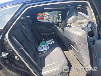 2025 Toyota Crown Nightshade - zdjęcie 16 z 24 - miniatura