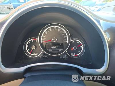 2014 Volkswagen Beetle Convertible TDI - zdjęcie 9 z 26 - miniatura