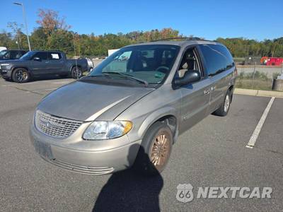 2004 Chrysler Town & Country EX 119.3" WB