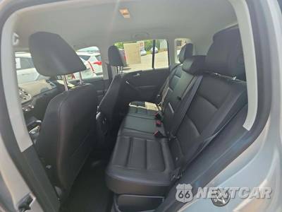 2016 Volkswagen Tiguan SE - zdjęcie 13 z 24 - miniatura