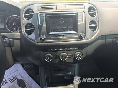 2016 Volkswagen Tiguan SE - zdjęcie 10 z 24 - miniatura