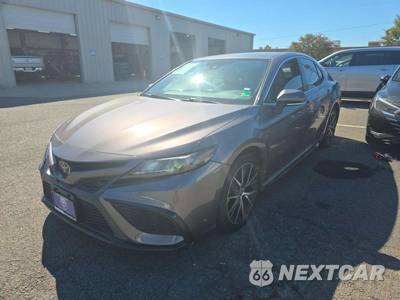 2022 Toyota Camry SE - zdjęcie 1 z 23 - miniatura