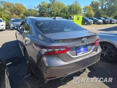 2022 Toyota Camry SE - zdjęcie 2 z 23 - miniatura