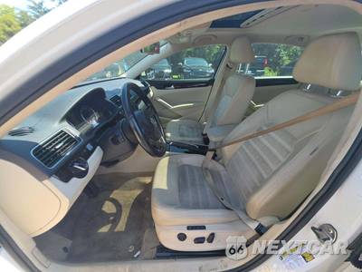 2014 Volkswagen Passat TDI SEL Premium - zdjęcie 6 z 38 - miniatura