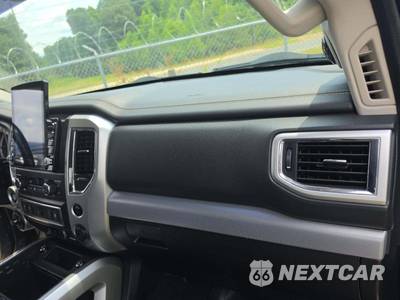 2019 Nissan TITAN PRO-4X Crew Cab Short Bed - zdjęcie 19 z 24 - miniatura