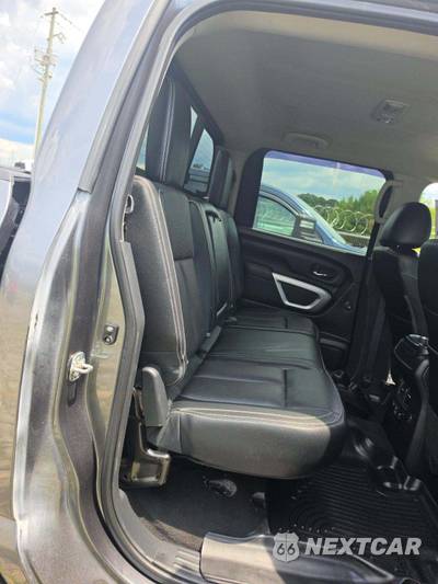 2019 Nissan TITAN PRO-4X Crew Cab Short Bed - zdjęcie 16 z 24 - miniatura