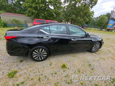 2025 Nissan Altima SV - zdjęcie 4 z 22 - miniatura