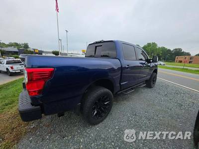 2024 Nissan TITAN SV Crew Cab Short Bed - zdjęcie 4 z 20 - miniatura