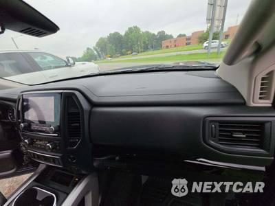 2024 Nissan TITAN SV Crew Cab Short Bed - zdjęcie 19 z 20 - miniatura