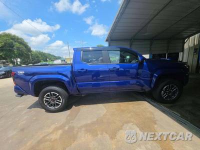 2025 Toyota Tacoma TRD Sport Crew Cab Medium Bed - zdjęcie 4 z 23 - miniatura