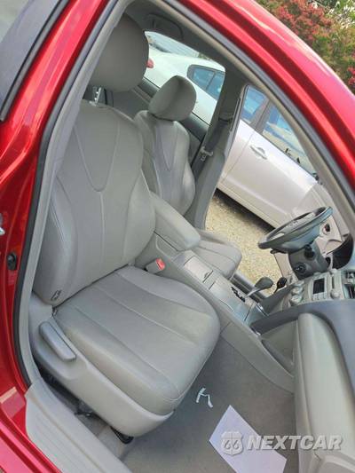 2011 Toyota Camry LE - zdjęcie 18 z 20 - miniatura
