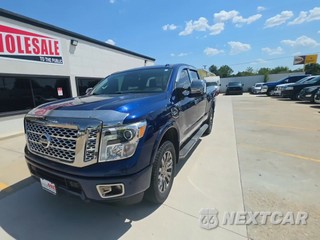 2017 Nissan TITAN XD Platinum Reserve Crew Cab Medium Bed