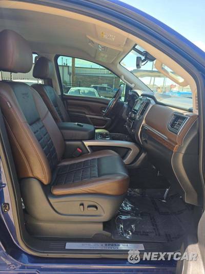 2017 Nissan TITAN XD Platinum Reserve Crew Cab Medium Bed - zdjęcie 15 z 22 - miniatura