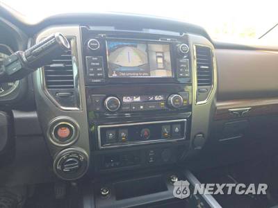 2017 Nissan TITAN XD Platinum Reserve Crew Cab Medium Bed - zdjęcie 7 z 22 - miniatura