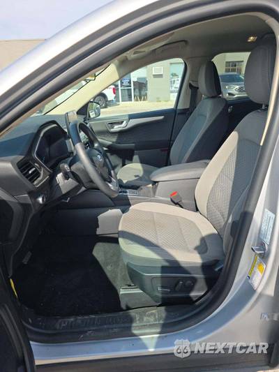 2020 Ford Escape SE - zdjęcie 3 z 25 - miniatura