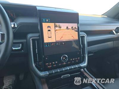 2025 GMC Yukon Denali 5SA - zdjęcie 7 z 22 - miniatura