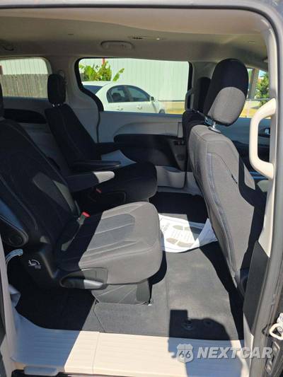 2023 Chrysler Voyager LX 121.6" WB - zdjęcie 14 z 22 - miniatura