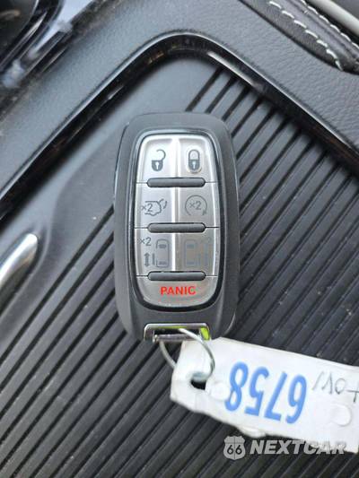 2026 Chrysler Pacifica Limited 121.6" WB - zdjęcie 5 z 20 - miniatura