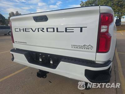 2022 Chevrolet Silverado 2500HD High Country Crew Cab Medium Bed 3LZ - zdjęcie 21 z 23 - miniatura
