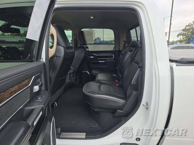 2019 Ram 2500 Laramie Crew Cab Medium Bed - zdjęcie 10 z 17 - miniatura