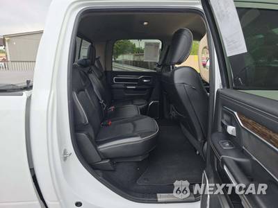2019 Ram 2500 Laramie Crew Cab Medium Bed - zdjęcie 13 z 17 - miniatura