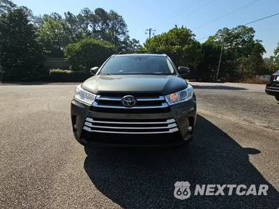 2017 Toyota Highlander XLE - zdjęcie 2 z 31 - miniatura