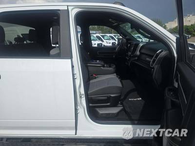 2024 Ram 3500 Big Horn Crew Cab Long Bed DRW - zdjęcie 15 z 25 - miniatura