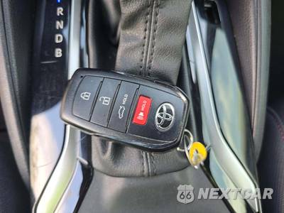2024 Toyota Corolla SE Sedan - zdjęcie 5 z 21 - miniatura