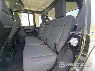 2026 Jeep Wrangler 4 Door Rubicon - zdjęcie 10 z 20 - miniatura
