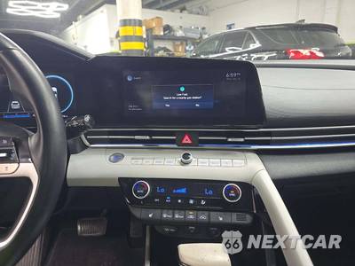 2022 Hyundai Elantra Limited - zdjęcie 7 z 23 - miniatura