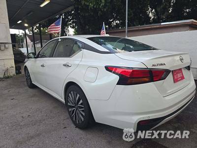 2023 Nissan Altima SV - zdjęcie 2 z 23 - miniatura