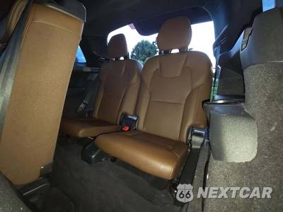 2021 Volvo XC90 T6 Momentum 7-Passenger - zdjęcie 11 z 26 - miniatura