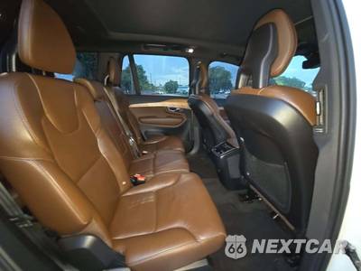 2021 Volvo XC90 T6 Momentum 7-Passenger - zdjęcie 14 z 26 - miniatura