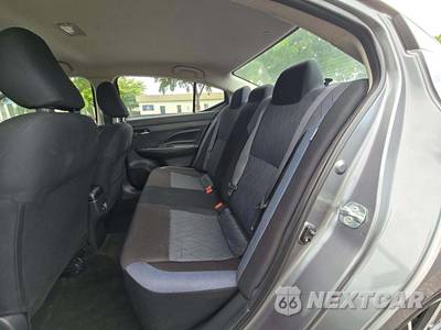 2025 Nissan Versa SV - zdjęcie 10 z 21 - miniatura